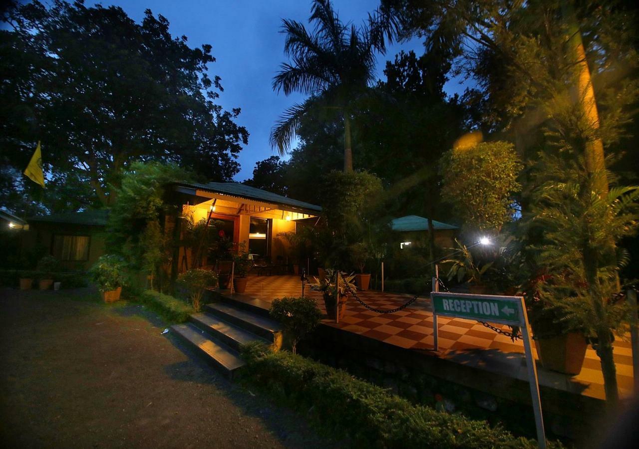 Mpt White Tiger Forest Lodge Tāla Exteriör bild